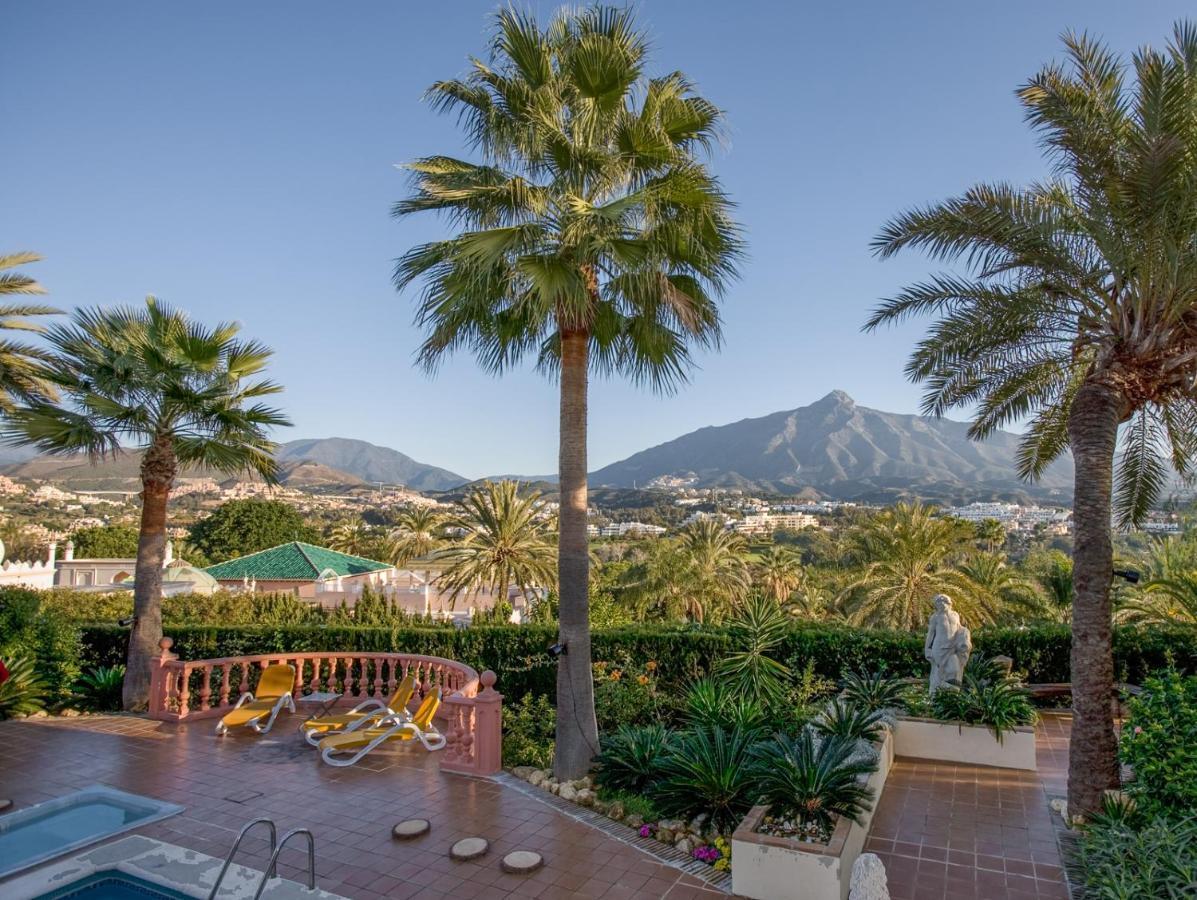 Royal Roman Empire Marbella Bagian luar foto