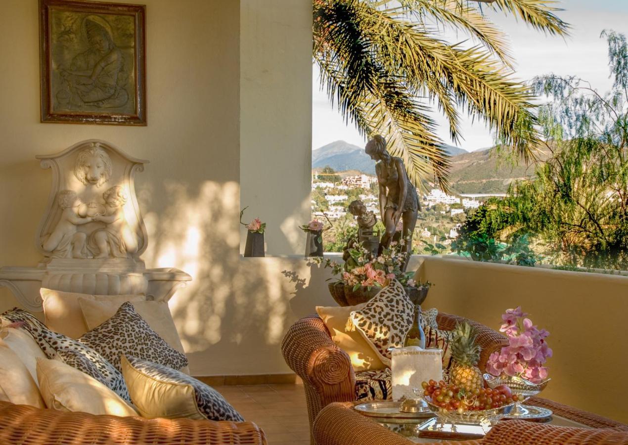 Royal Roman Empire Marbella Bagian luar foto