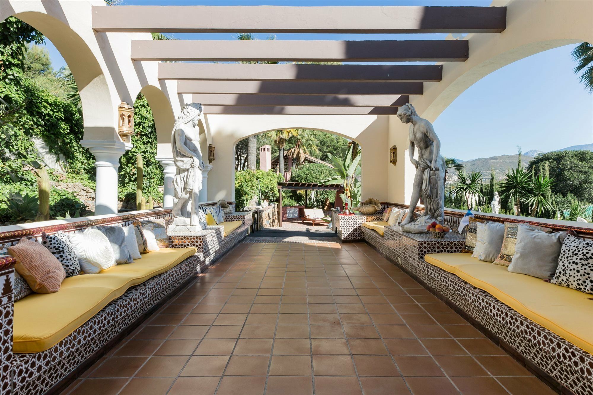 Royal Roman Empire Marbella Bagian luar foto