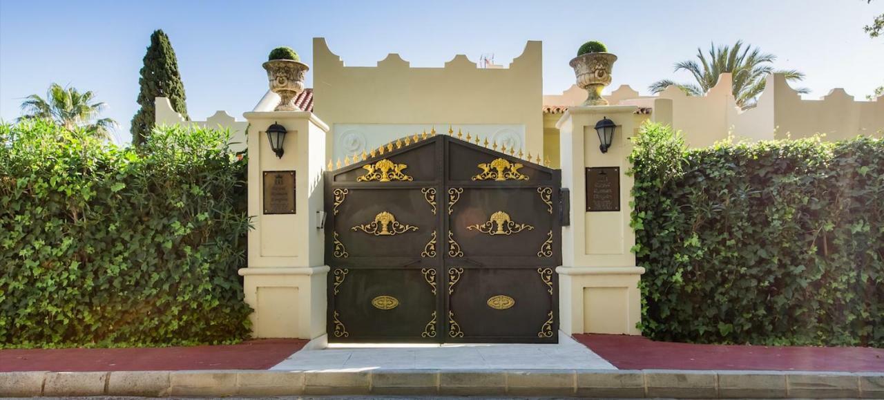 Royal Roman Empire Marbella Bagian luar foto